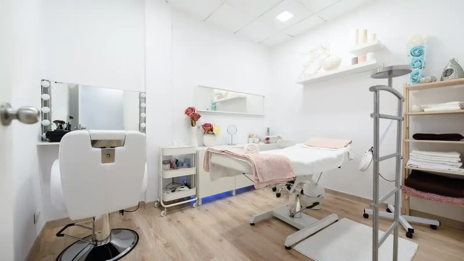 A bright, clean aesthetic clinic treatment room, representing the real practice Google Maps ranks and the searcher is trying to find.