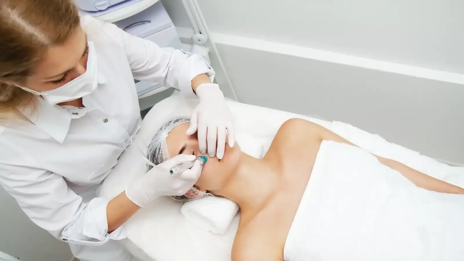 Marketing ROI for cosmetic clinics — the completed treatment is the only stage where revenue actually exists